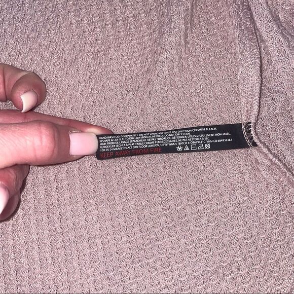 Out From Under Jojo Oversized Thermal Button Top Urban Outfitters lavender SZ L - Picture 12 of 12